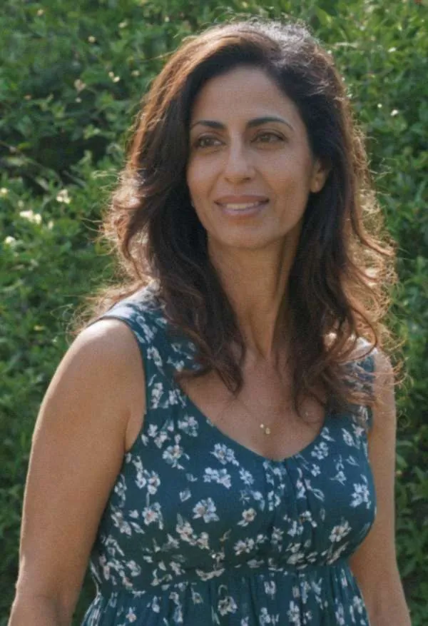 Hajnalka, 42