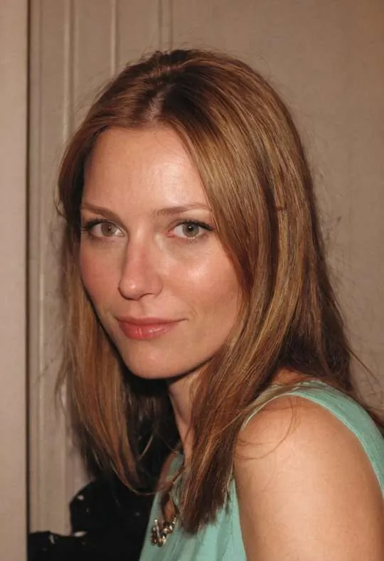 Mária, 43