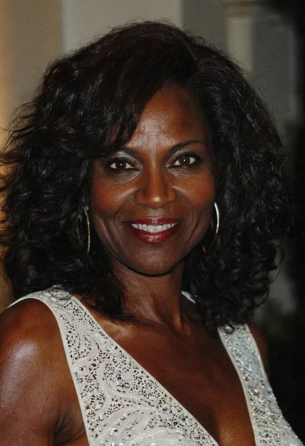 Mária, 50